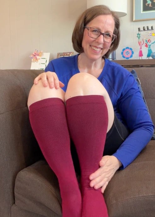 Customer Ellie wearing Everstride socks